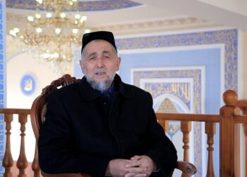 Аҳмадхон домла Низомов Бувайда туманига бош имом-хатиб этиб тайинлади