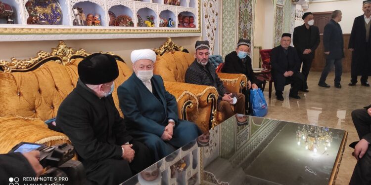 Тожикистон ва Афғонистоннинг таниқли уламолари халқаро анжуманда қатнашиш учун юртимизга келди