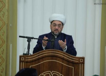 Муфтий ҳазратлари пойтахтдаги мўмин-мусулмонларга “Ихлос – амаллар асоси” мавзусида мавъиза қилиб бердилар (фотолавҳа)