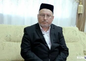 Ҳомиджон домла Ишматбеков: Чин мўминлик белгиси – яхши ва қийин кунларда елкадош бўлиш (видео)