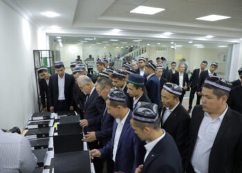Танловнинг республика босқичи иштирокчилари пойтахтимизнинг диққатга сазовор жойларига саёҳат қилишди