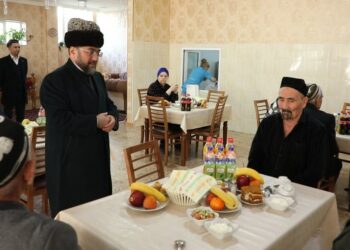 Муфтий ҳазрат кексаларга меҳр ва қувонч улашдилар