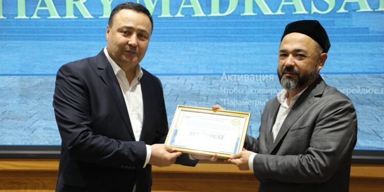 Малака ошириш ўқувларининг якуний маросими бўлиб ўтди