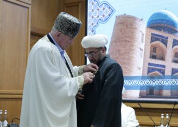 Муфтий ҳазрат “Уммат олдидаги хизматлари учун” ордени билан тақдирландилар
