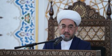Муфтий ҳазратлари: “Ким устозини ранжитса, илмнинг баракасидан маҳрум бўлади”