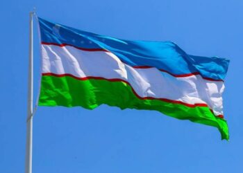 Мангу ва мағрур ҳилпирайвер, юртим байроғи!