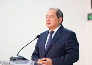 Илк битирувчи магистрларга Президент туҳфаси топширилди