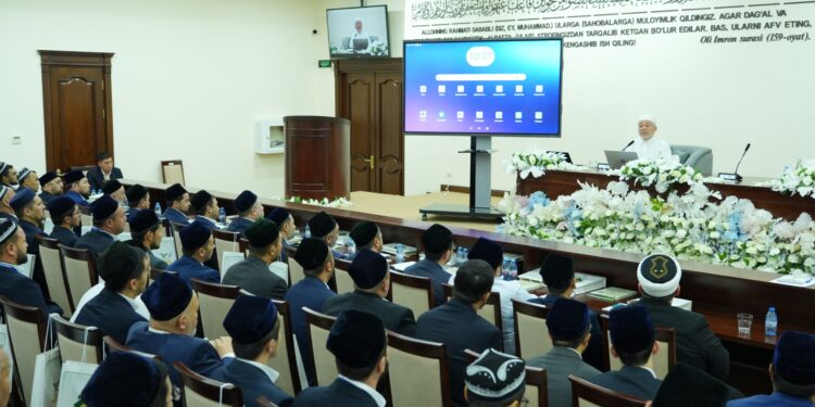 Шайх Айман Сувайднинг Тошкентдаги маҳорат дарслари бошланди